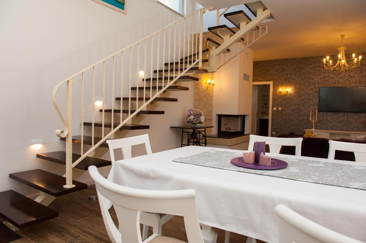 Luxury Villa Kate - In Lucice Bay With Turquoise Sea, Amazing Seaviews, And Heated Pool Милна Экстерьер фото